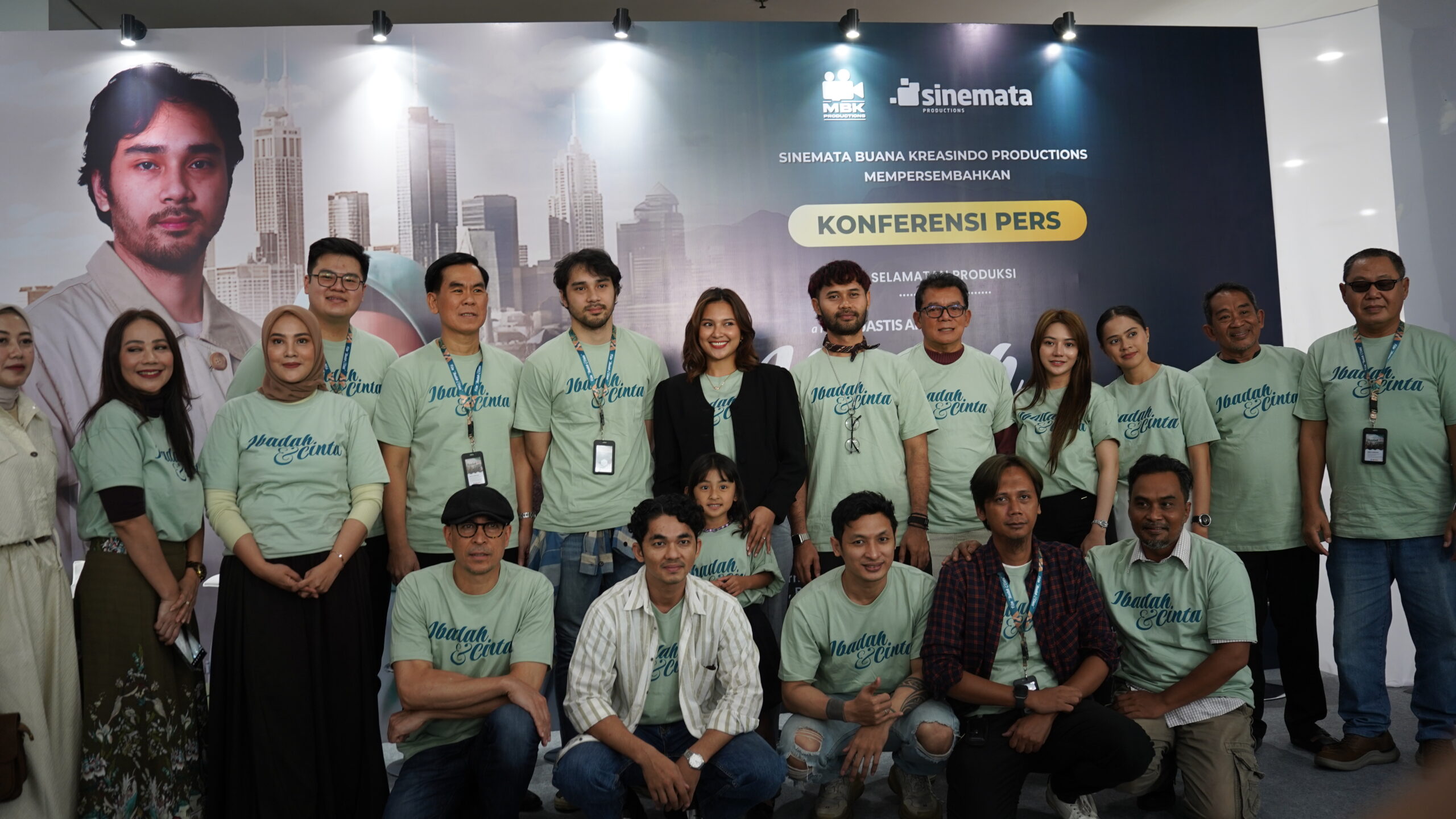 Read more about the article Press Conference & Selamatan Produksi Film “Ibadah dan Cinta